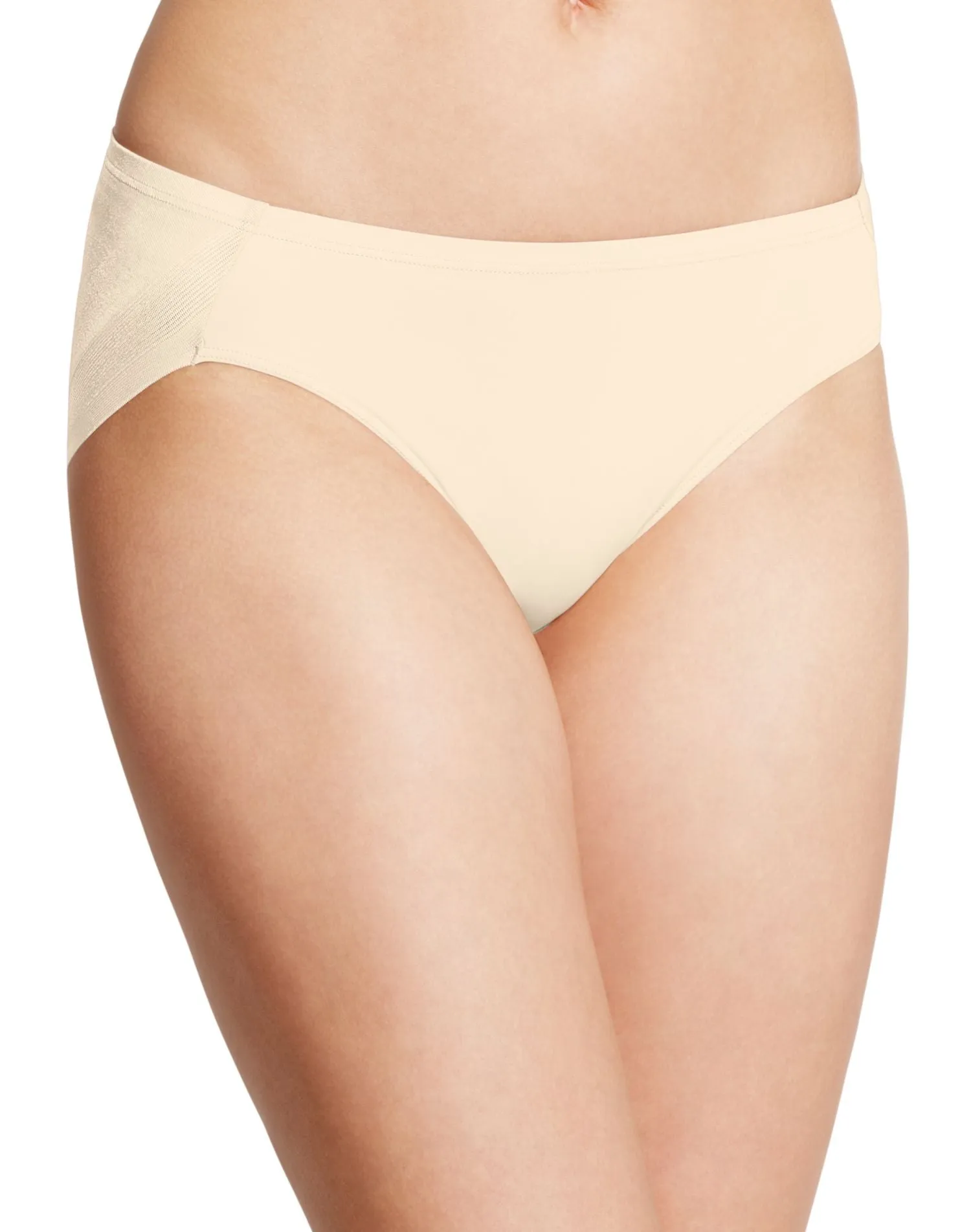 Bali Women`s One Smooth U Ultra Light Hipster Panty